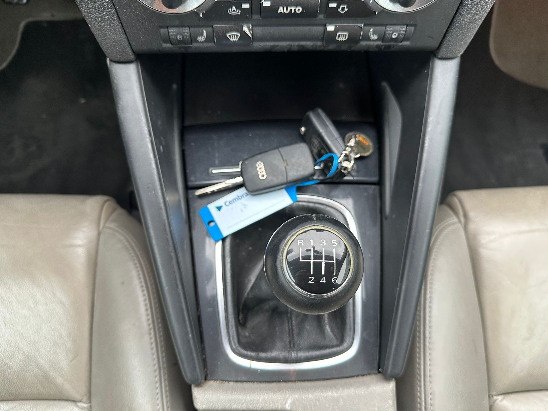 AUDI A3 2.0 FSI Ambition-image-11