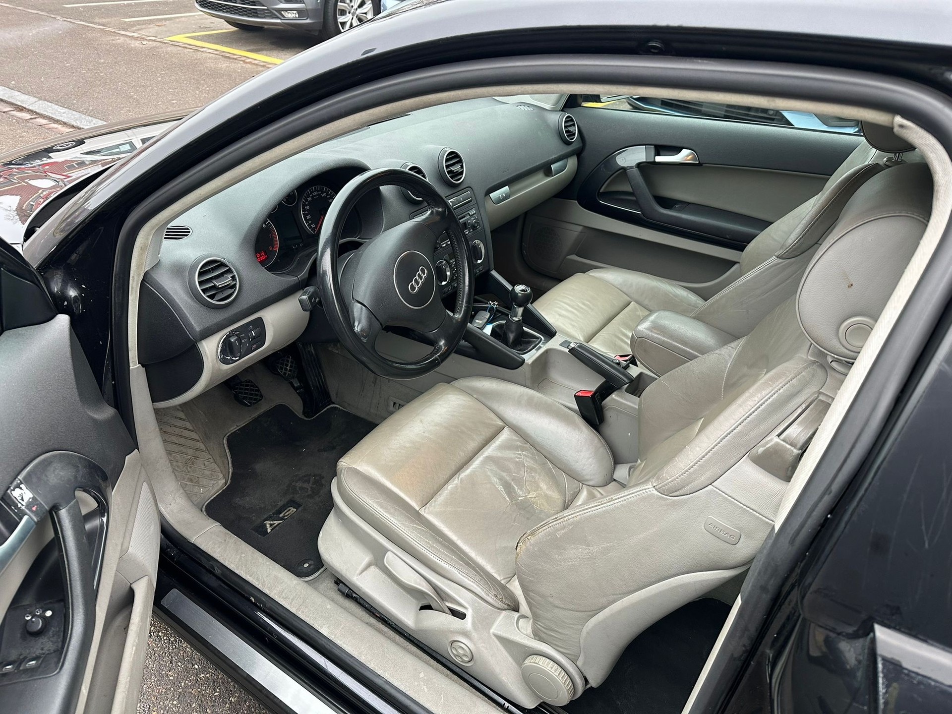 AUDI A3 2.0 FSI Ambition-image-8