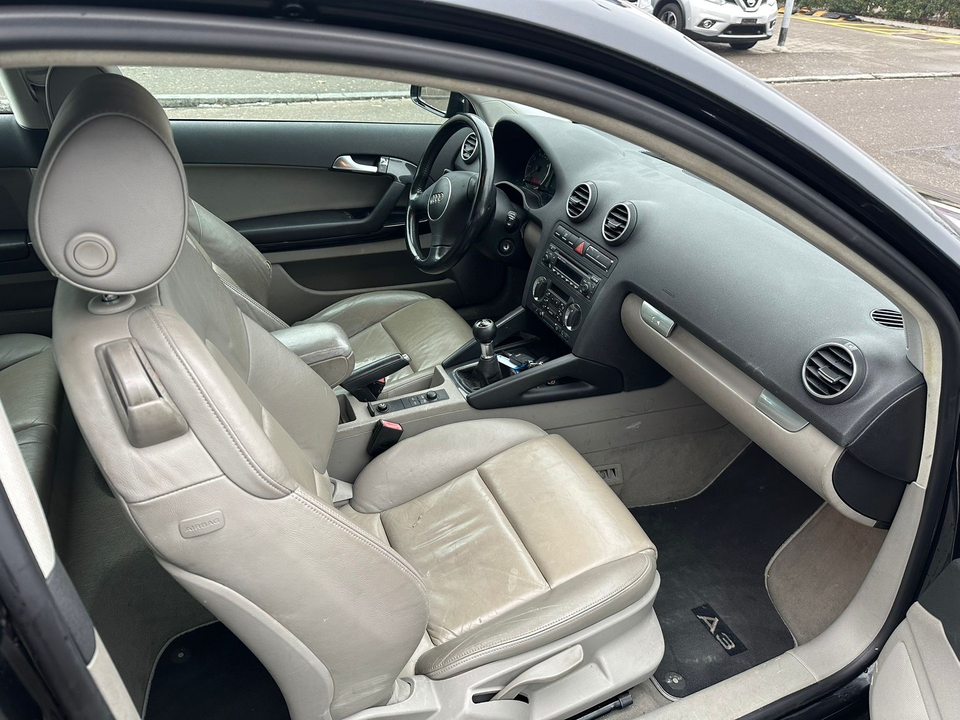 AUDI A3 2.0 FSI Ambition-image-15