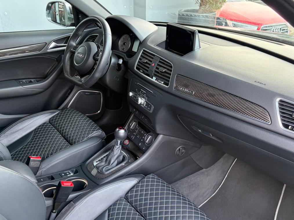 AUDI RS Q3 2.5 TFSI performance quattro S-tronic-image-9
