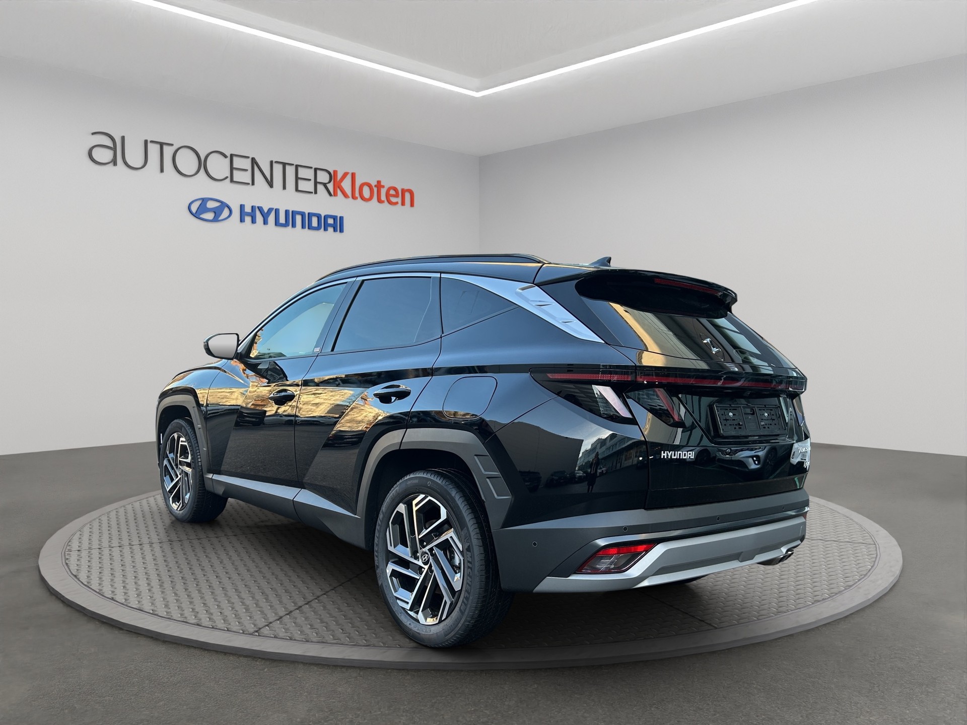 HYUNDAI Tucson 1.6 T-GDi HEV Vertex Swiss Edition 4WD-showroom-element-3