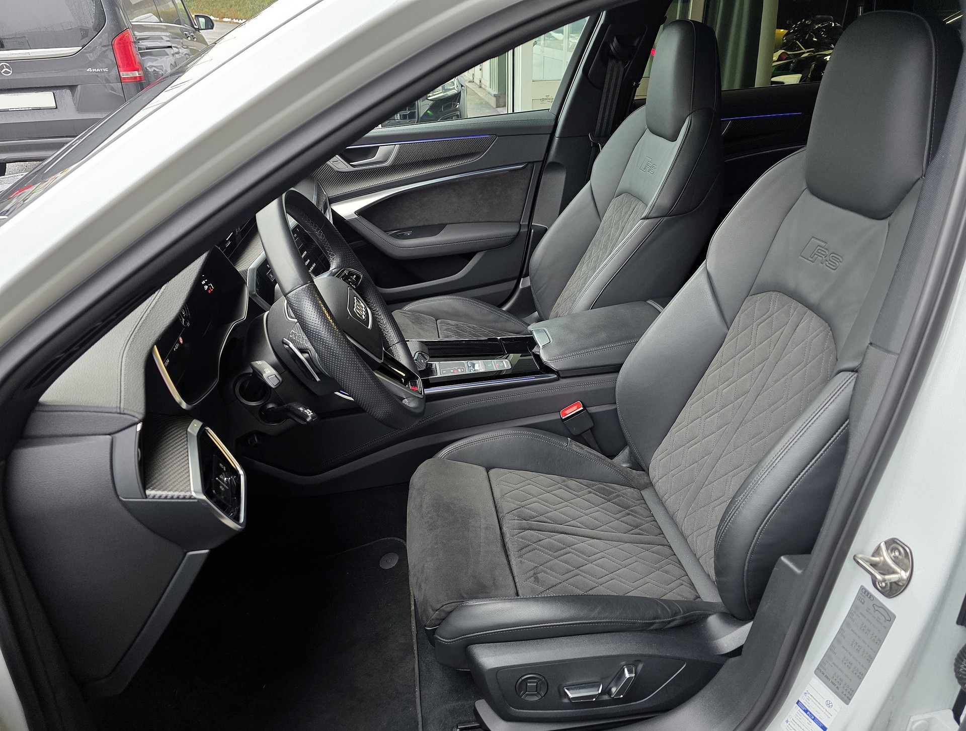 AUDI RS6 Avant 4.0 TFSI V8 quattro *RS-DYNAMIK PLUS*-image-10