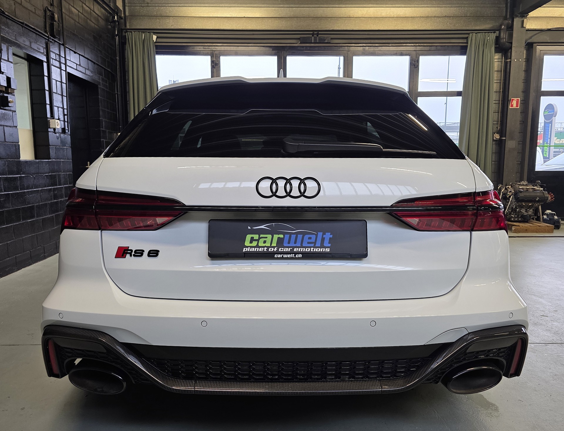 AUDI RS6 Avant 4.0 TFSI V8 quattro *RS-DYNAMIK PLUS*-image-3