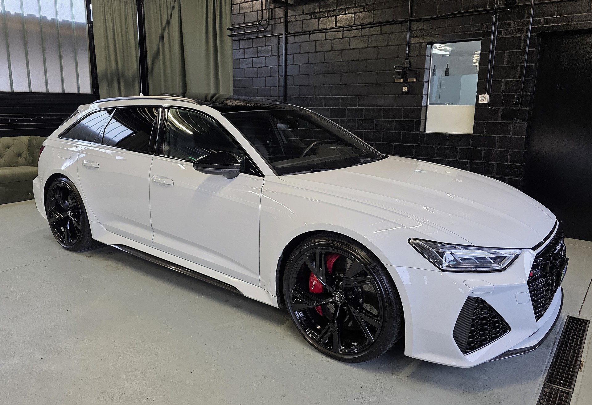 AUDI RS6 Avant 4.0 TFSI V8 quattro *RS-DYNAMIK PLUS*-image-0