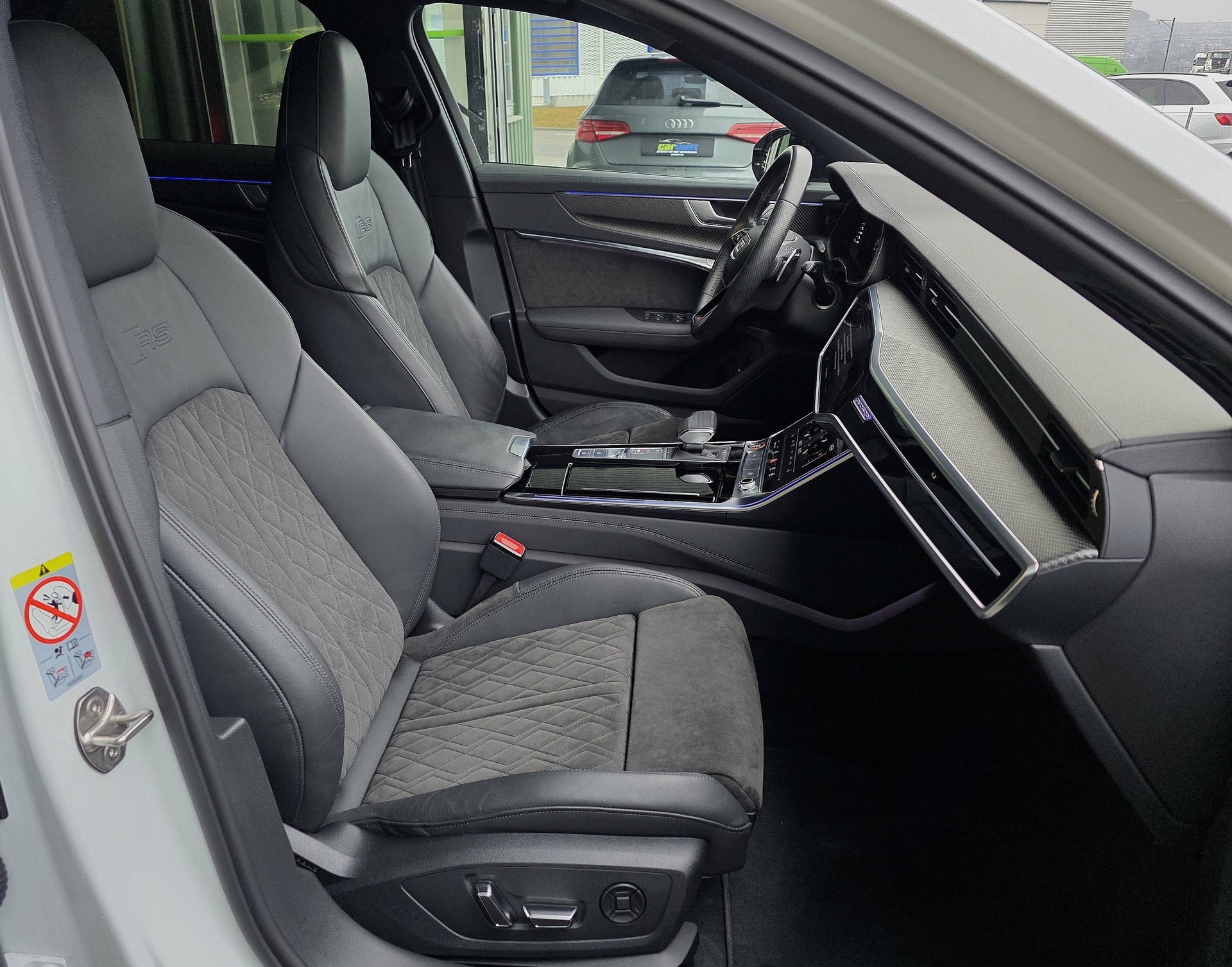 AUDI RS6 Avant 4.0 TFSI V8 quattro *RS-DYNAMIK PLUS*-image-5