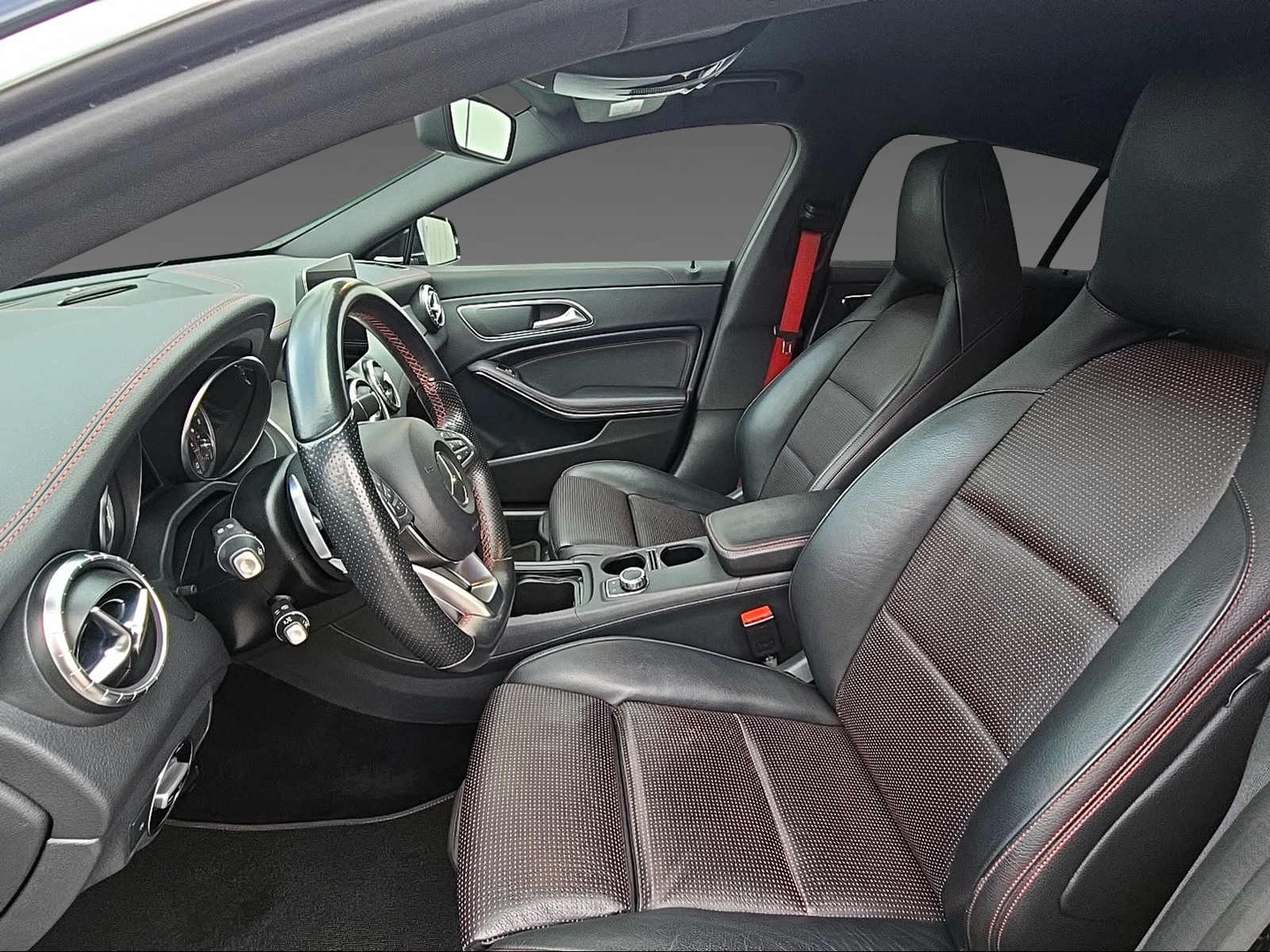 MERCEDES-BENZ CLA 250 4Matic Shooting Brake-image-7