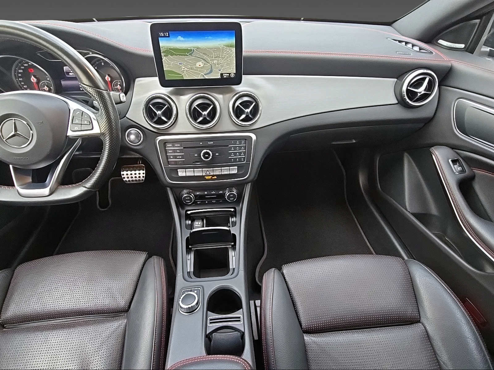 MERCEDES-BENZ CLA 250 4Matic Shooting Brake-image-8