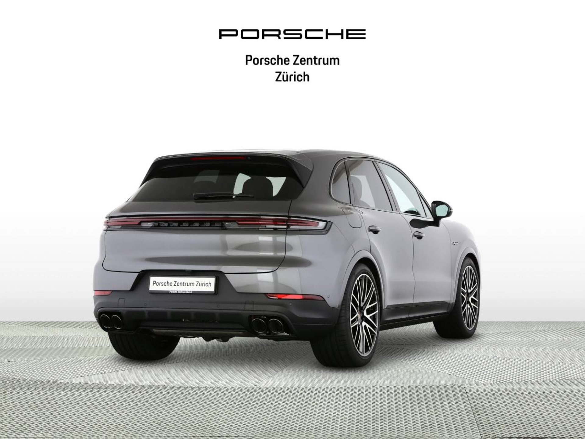 PORSCHE Cayenne E-Hybrid-image-2