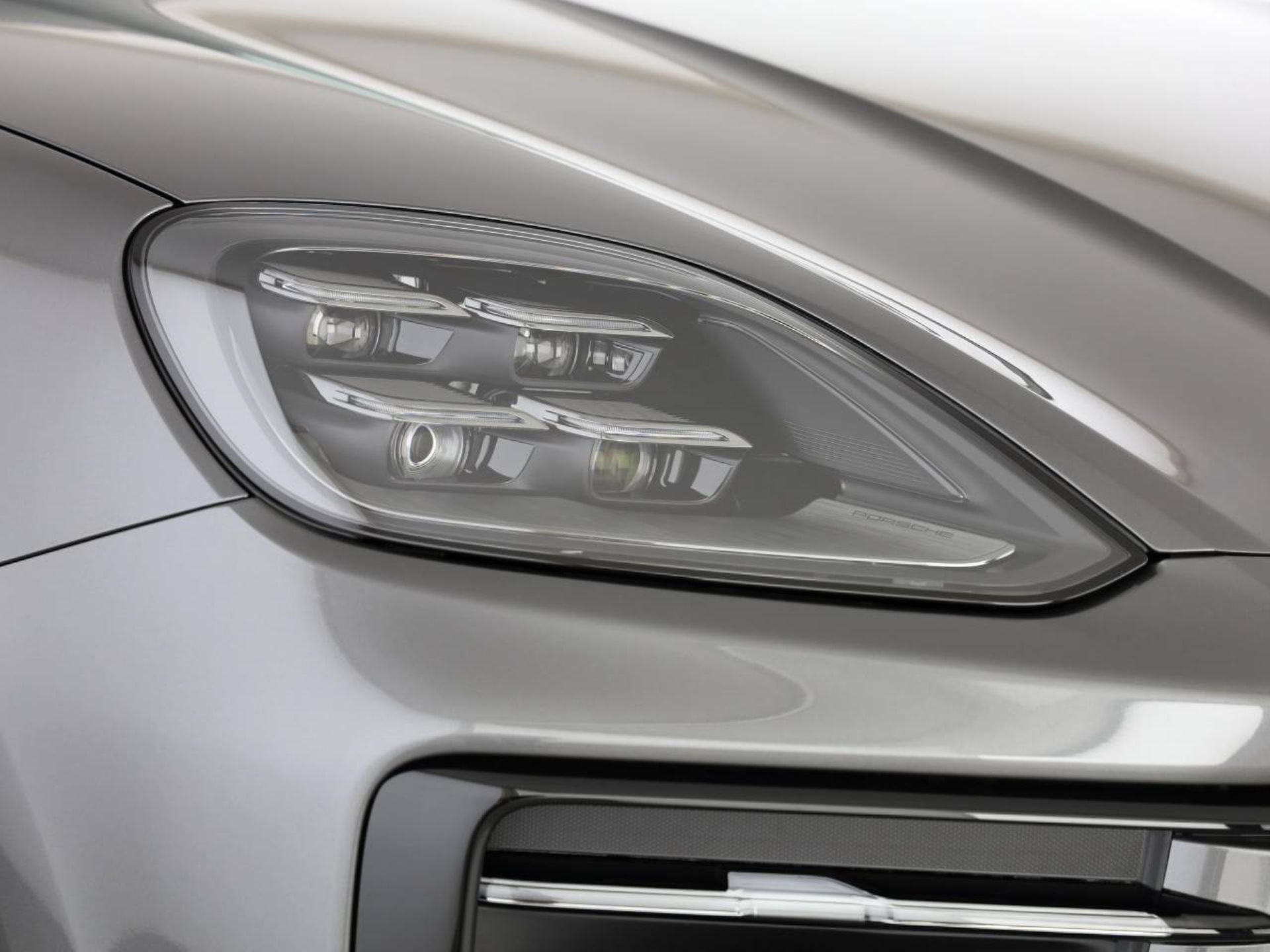 PORSCHE Cayenne E-Hybrid-image-8