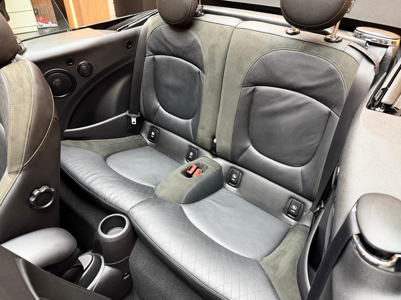MINI Cabrio F57 2.0i Cooper S-image-18