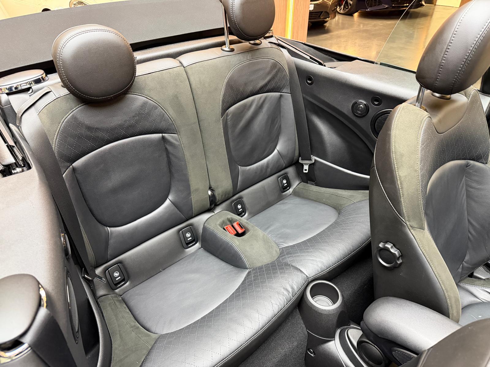 MINI Cabrio F57 2.0i Cooper S-image-17
