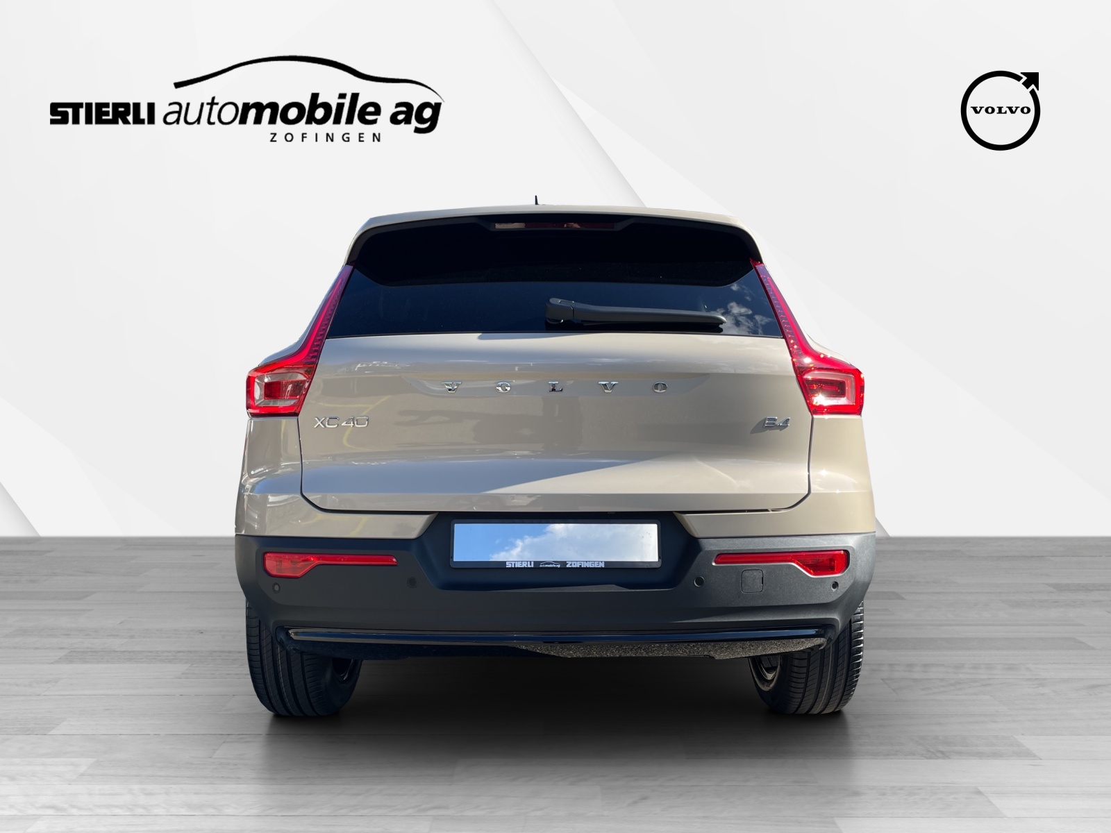 VOLVO XC40 2.0 B4 MH Plus Dark-image-5