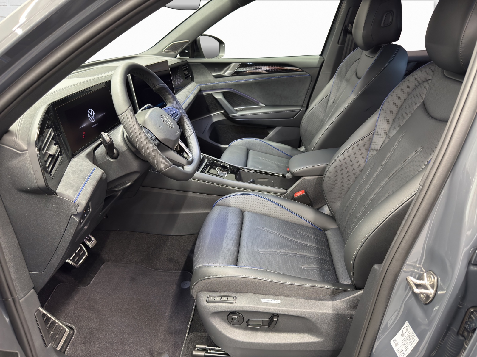 VW Tiguan 2.0 TSI R-Line DSG 4motion-image-6