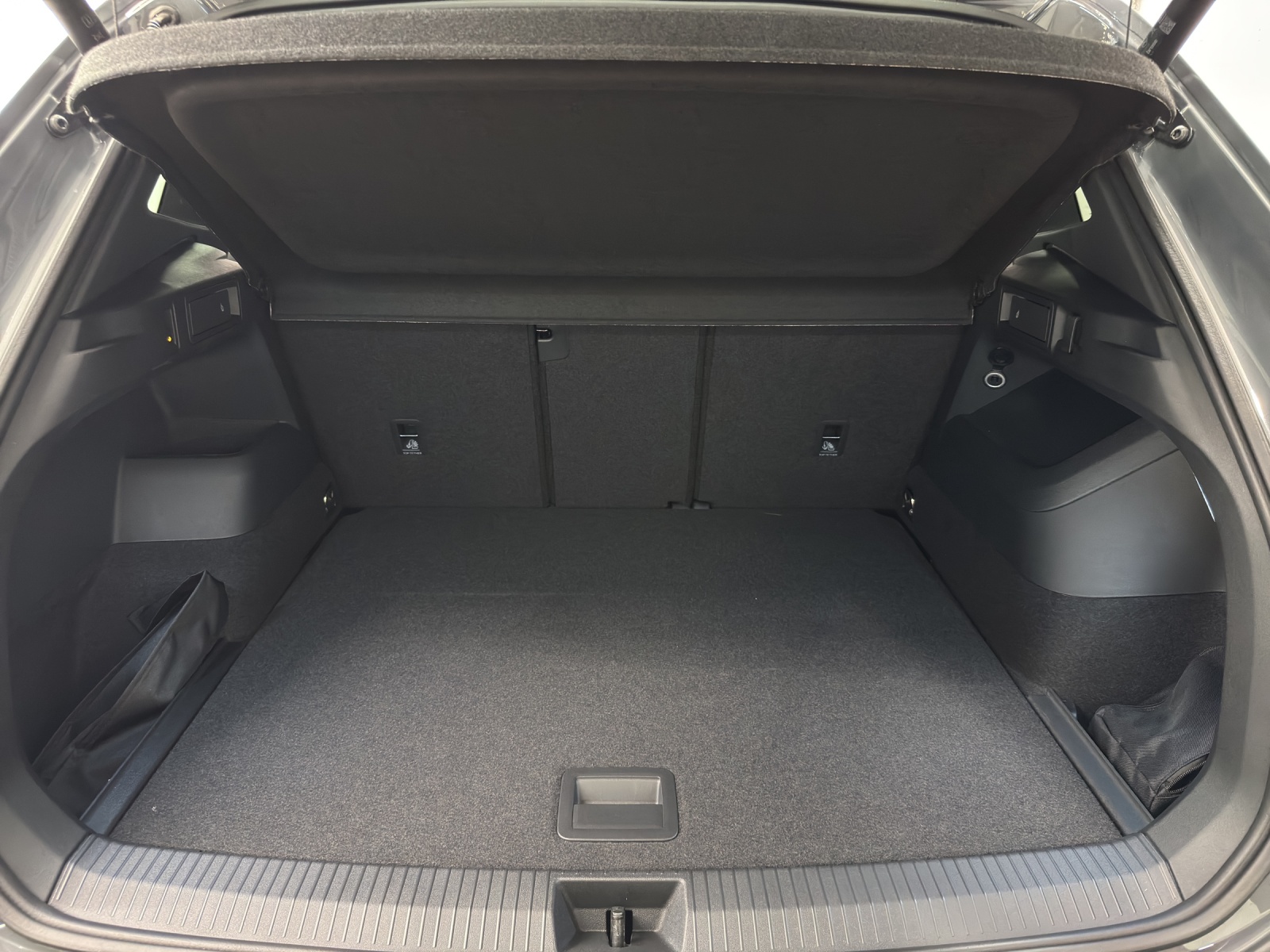 VW Tiguan 2.0 TSI R-Line DSG 4motion-image-10