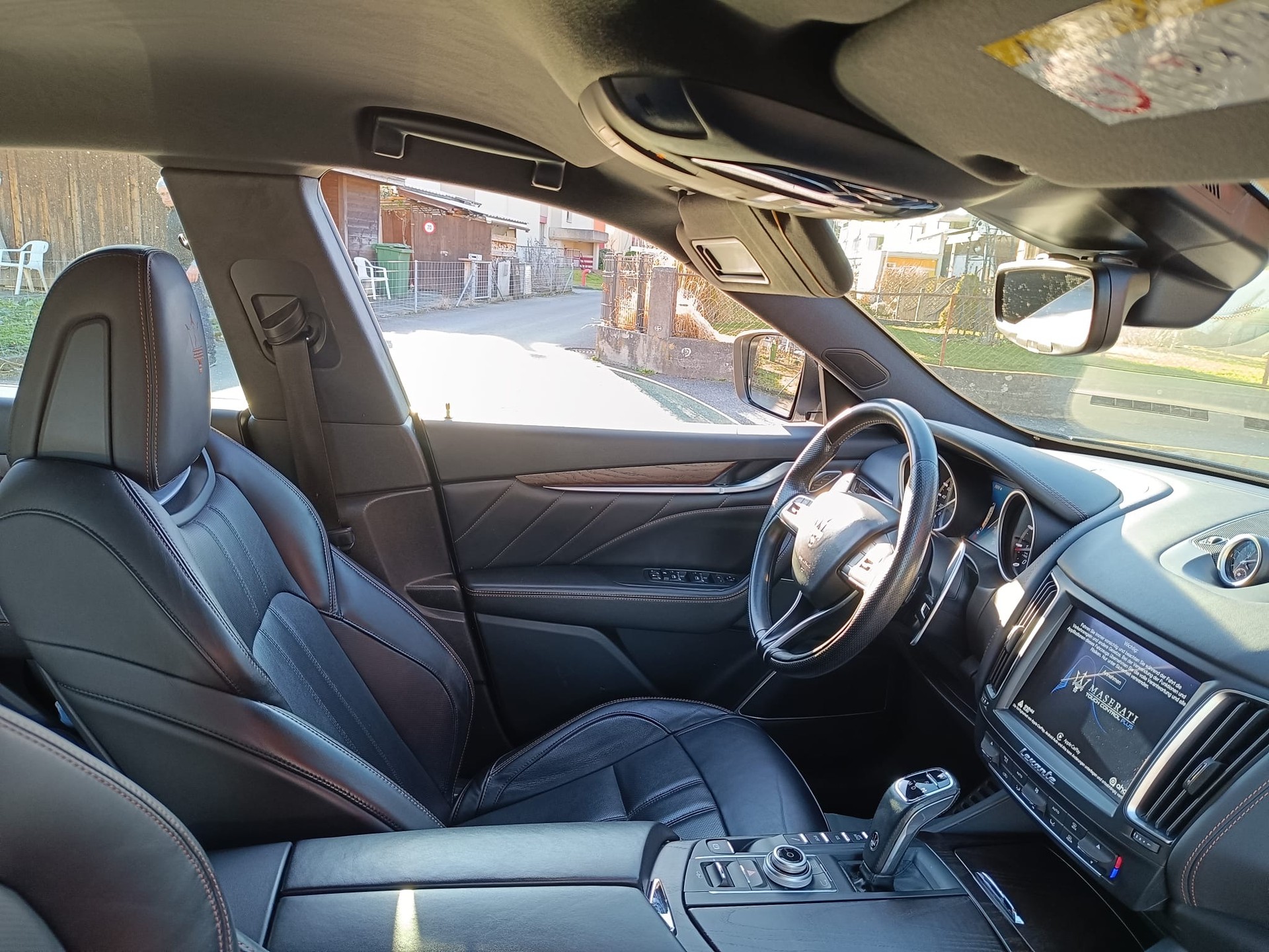 MASERATI Levante S 3.0V6 GranSport Automatica-image-3