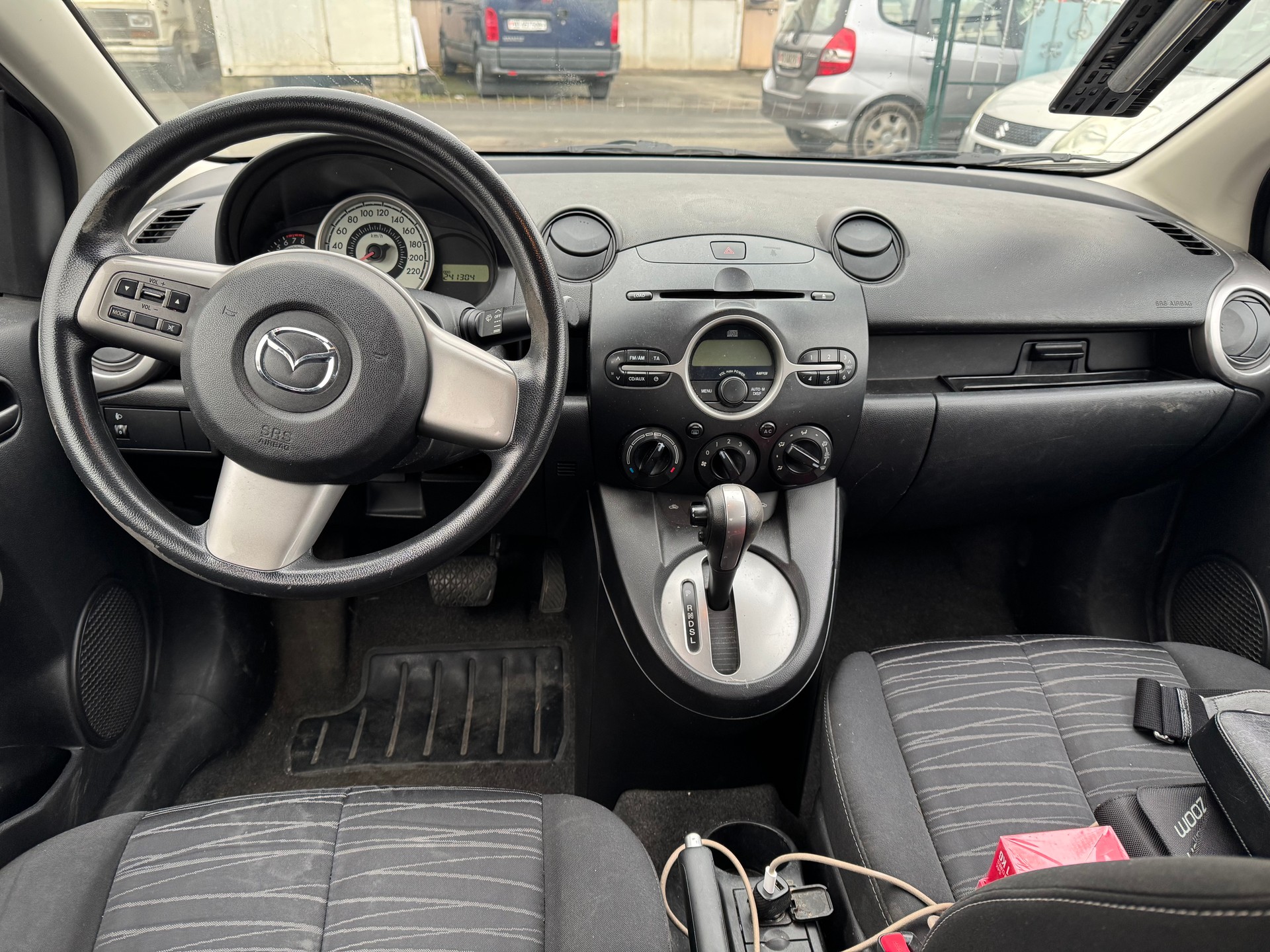 MAZDA 2 1.3i 16V Exclusive-image-5