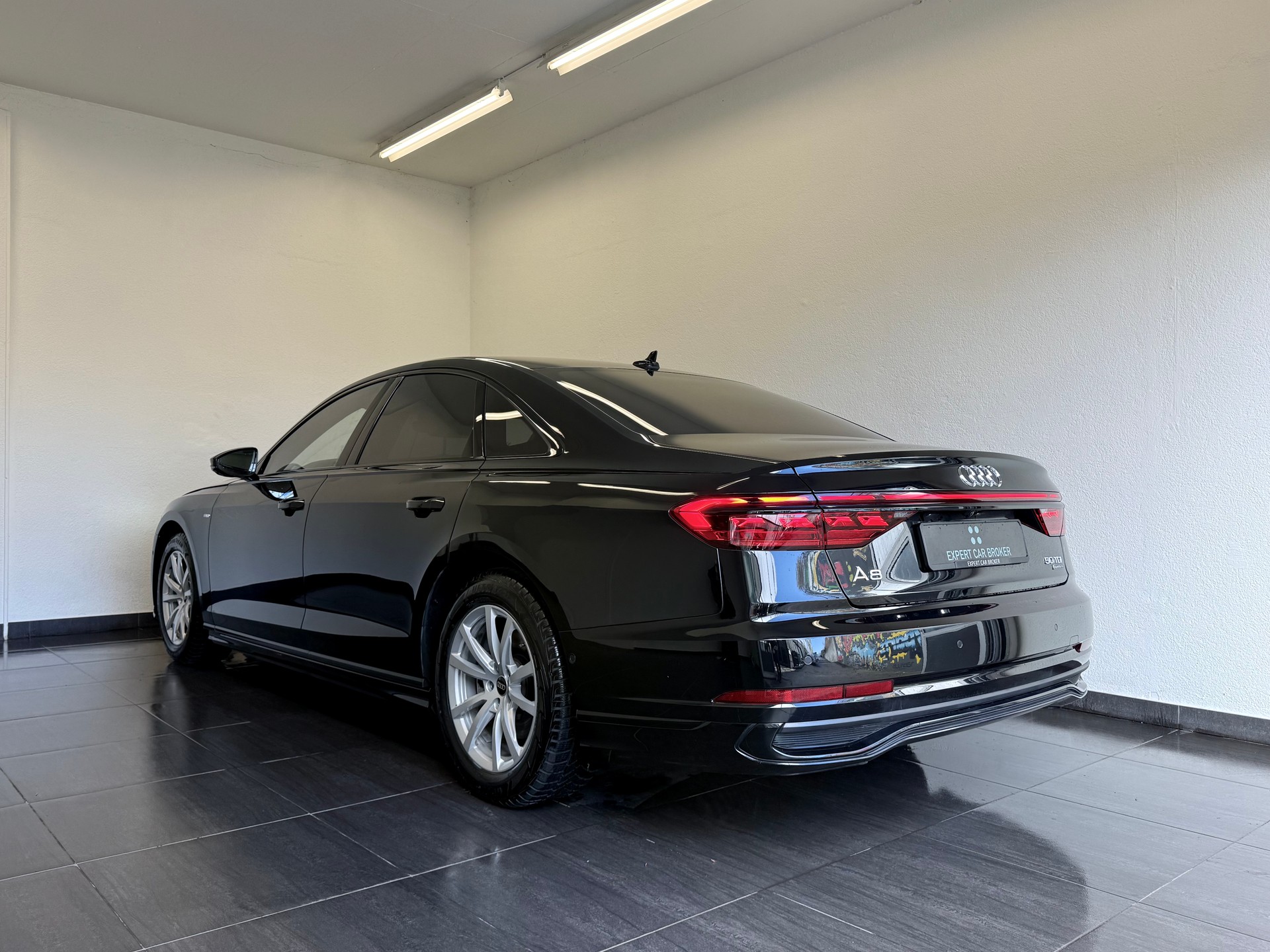 AUDI A8 50 TDI quattro tiptronic-image-7