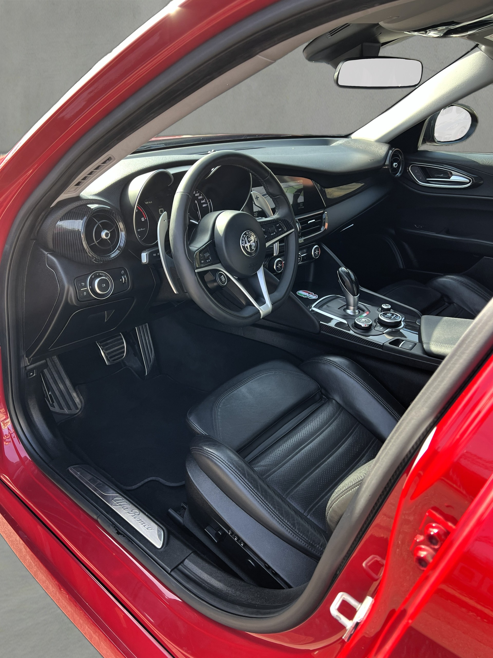 ALFA ROMEO Giulia 2.2 JTDM Veloce Q4 Automatic-image-22