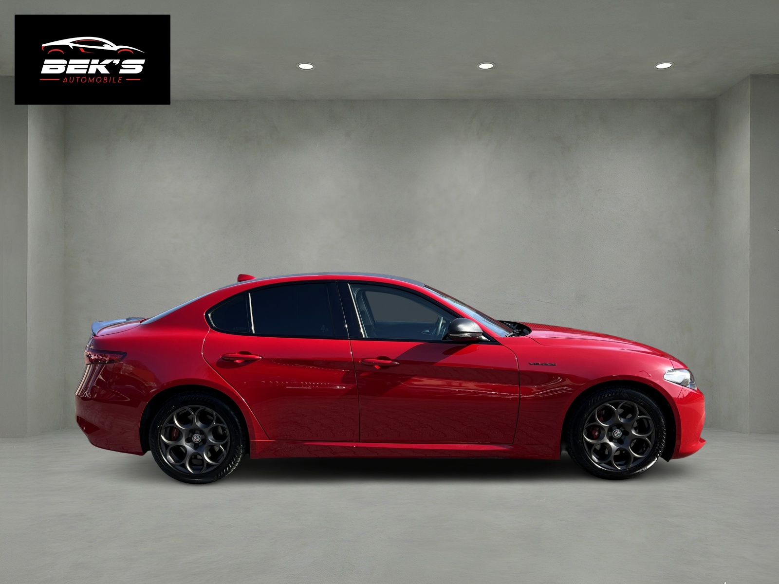 ALFA ROMEO Giulia 2.2 JTDM Veloce Q4 Automatic-image-5