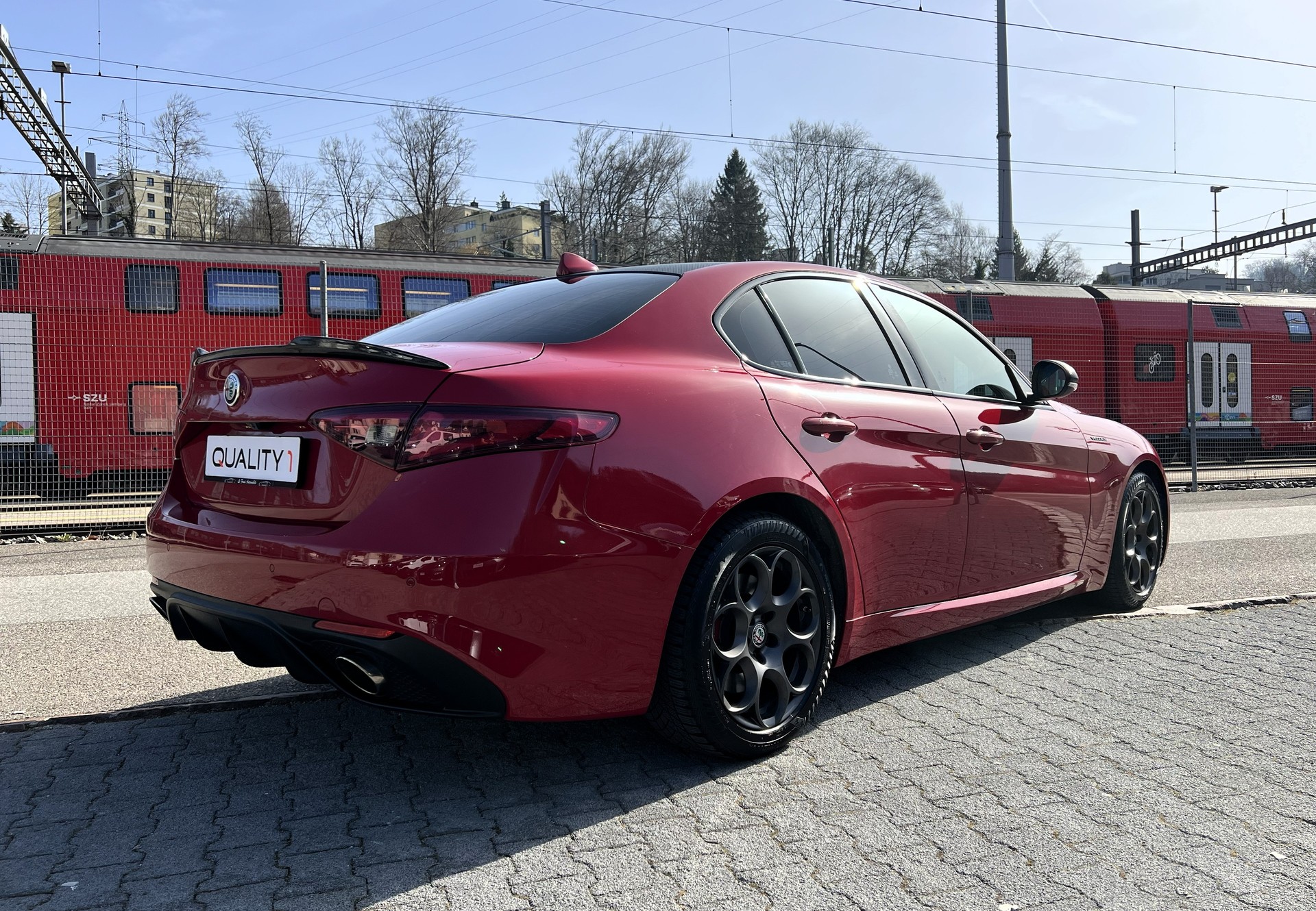 ALFA ROMEO Giulia 2.2 JTDM Veloce Q4 Automatic-image-4