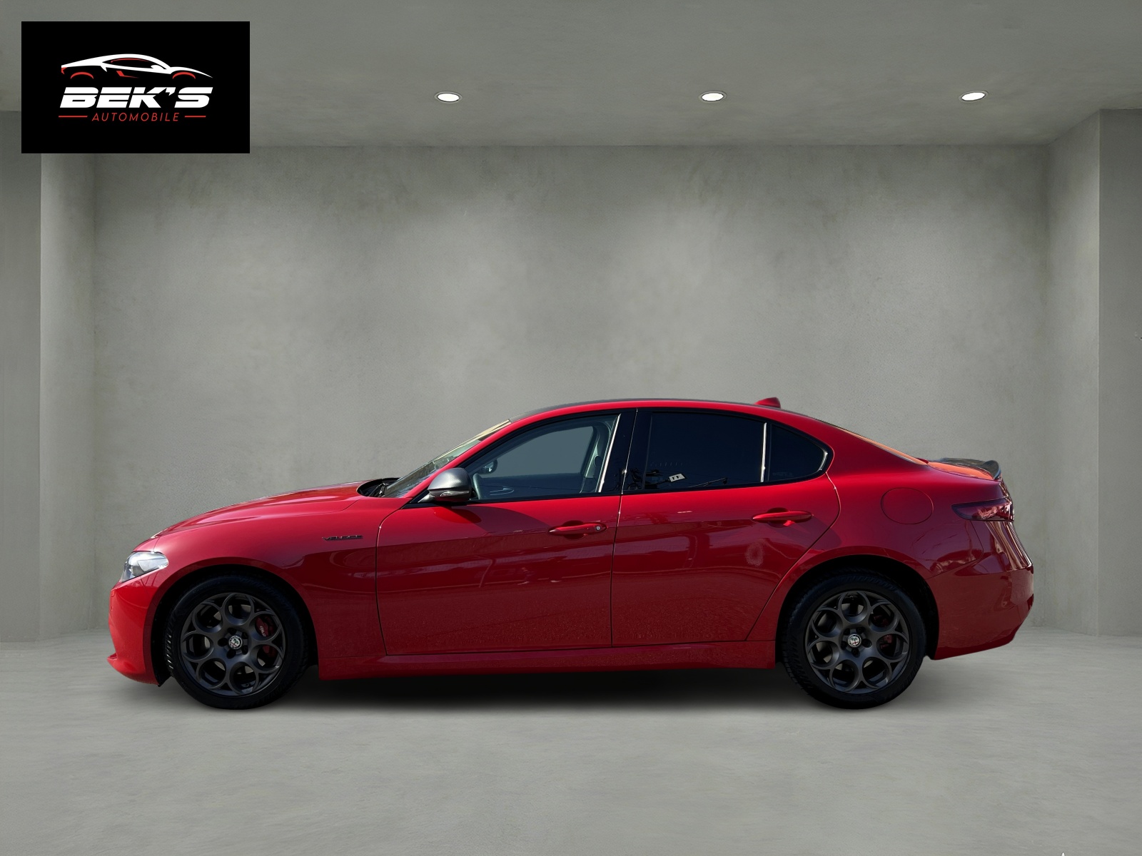 ALFA ROMEO Giulia 2.2 JTDM Veloce Q4 Automatic-image-1