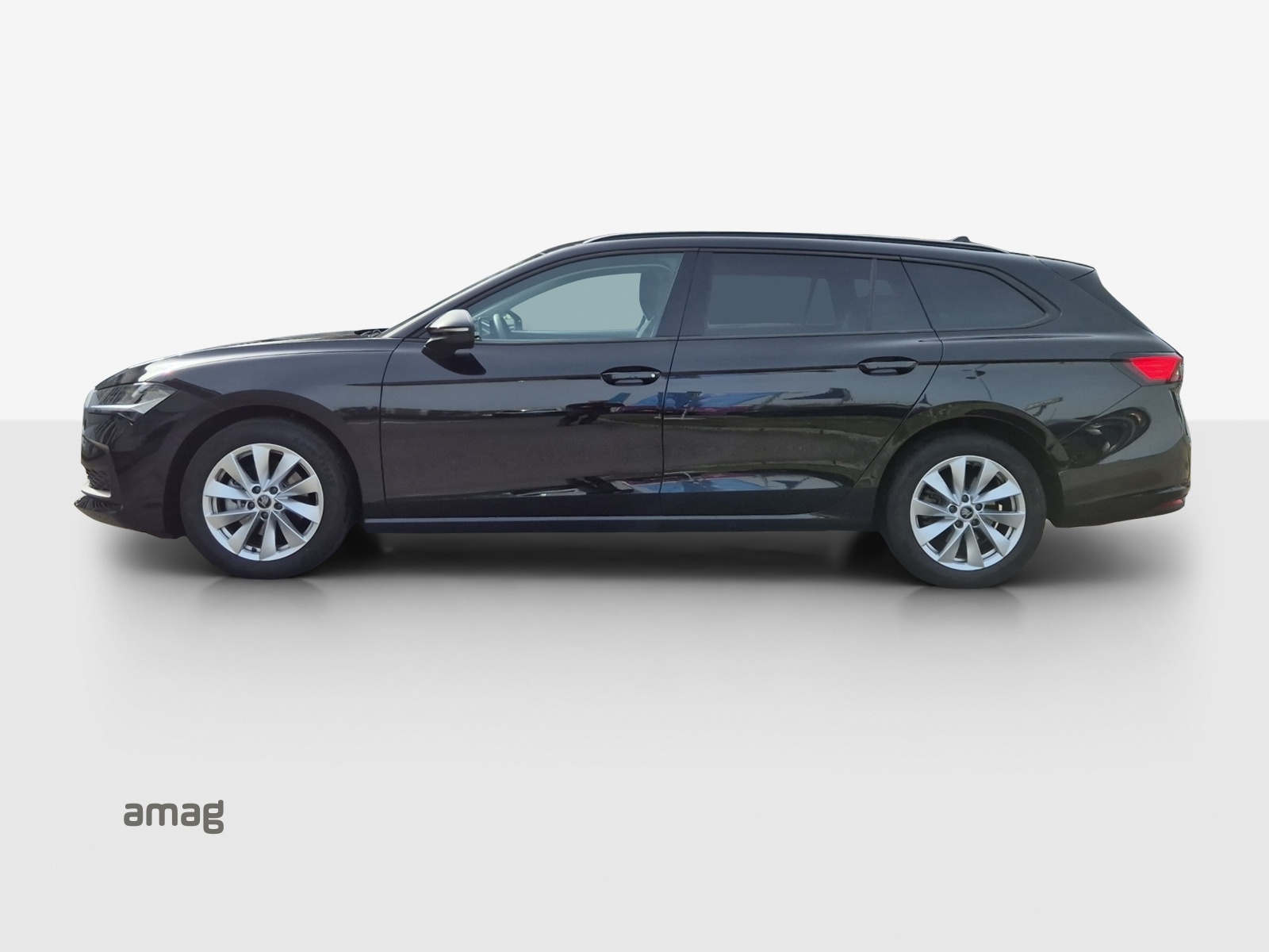 SKODA Superb Combi 1.5 TSI PHEV Selection DSG-image-1