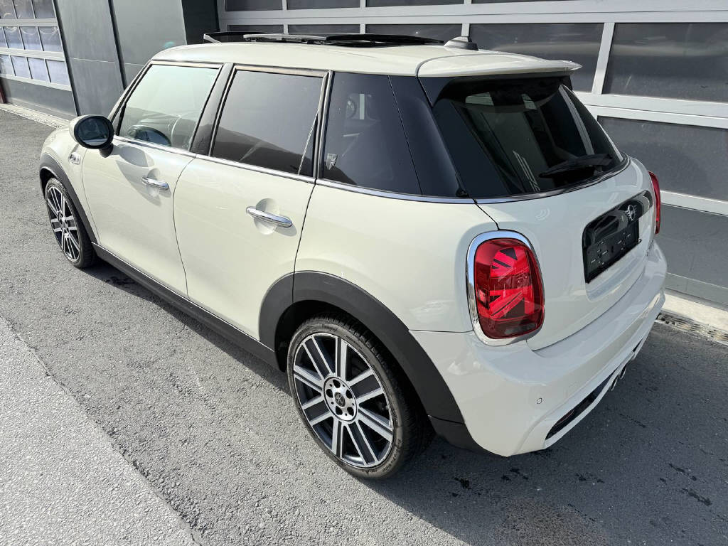 MINI Mini F55 2.0i Cooper S SDKG-image-3