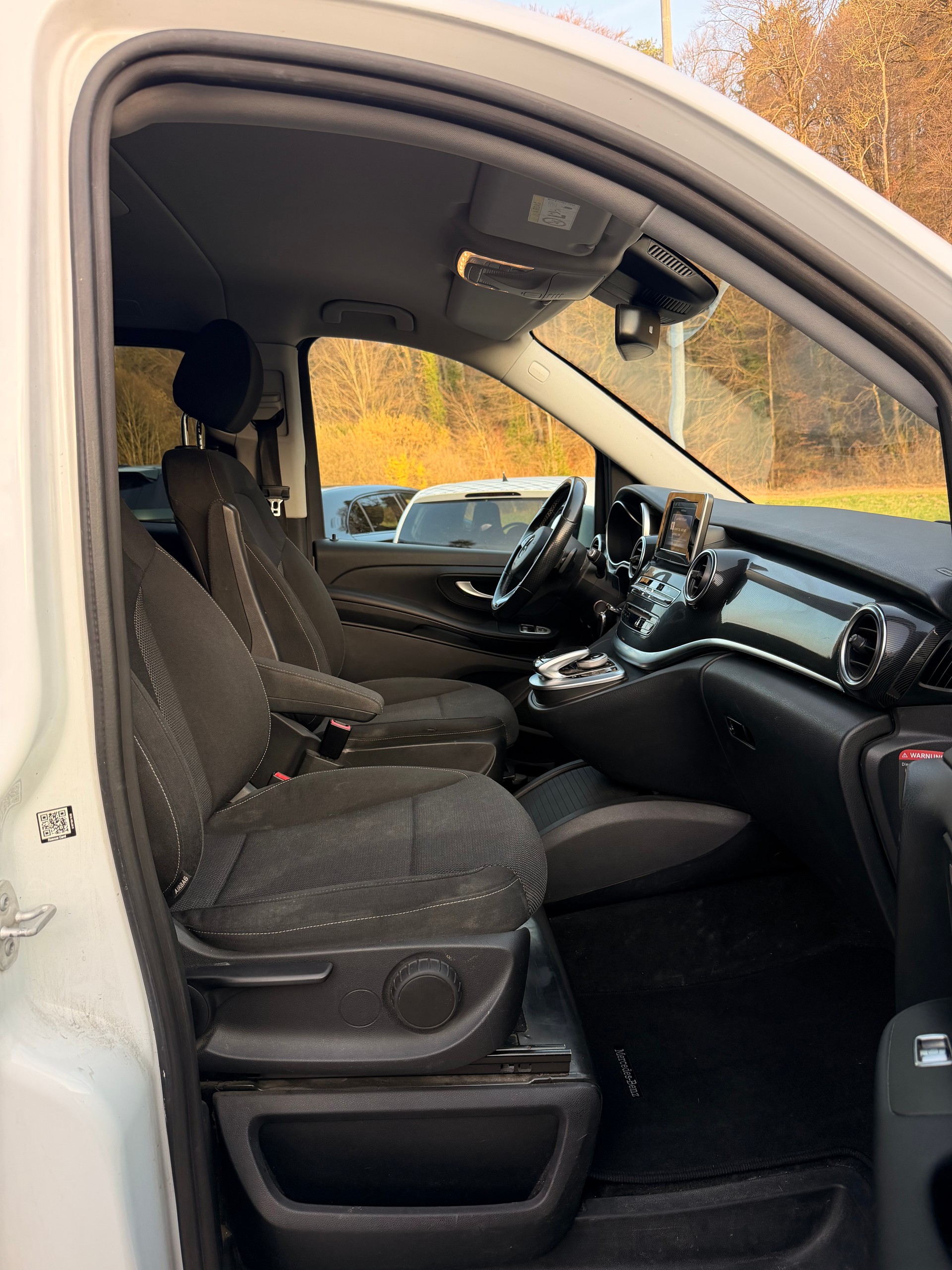 MERCEDES-BENZ V 250 d lang 4Matic 7G-Tronic-image-11