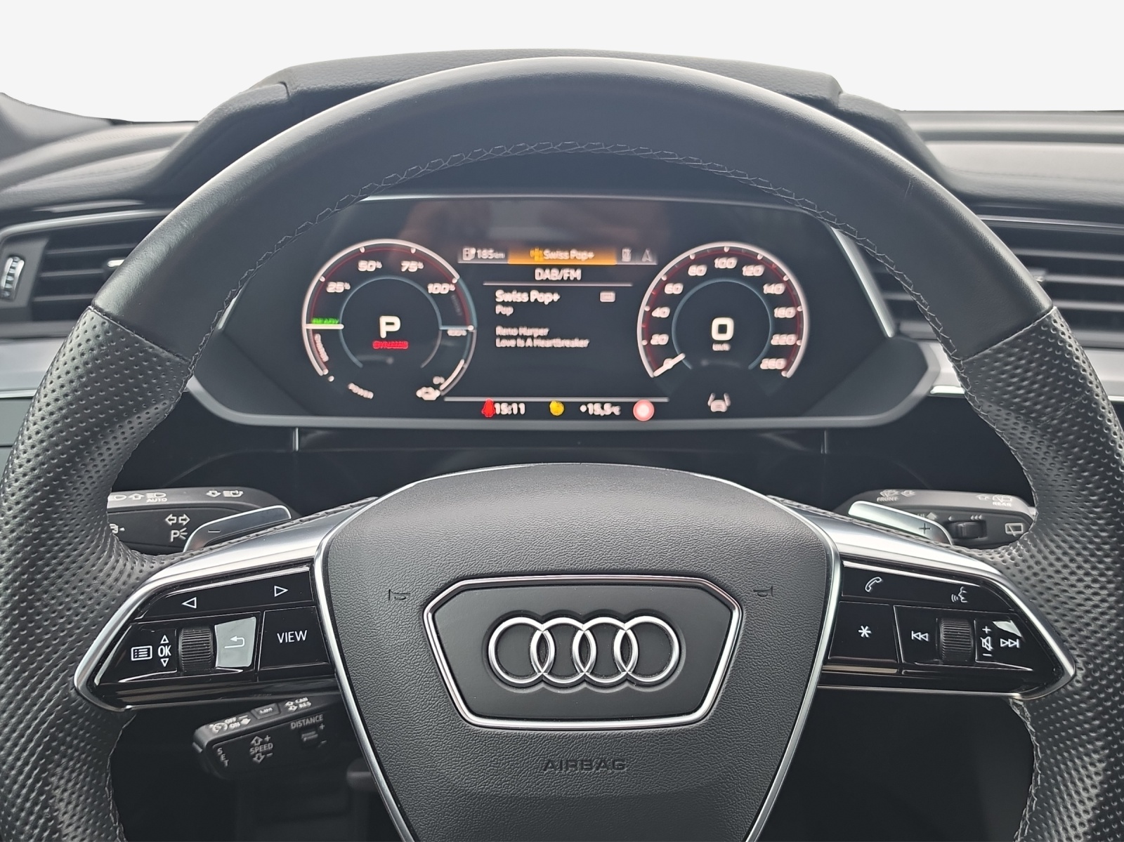 AUDI e-tron 55 S Line Black Edition quattro-image-11