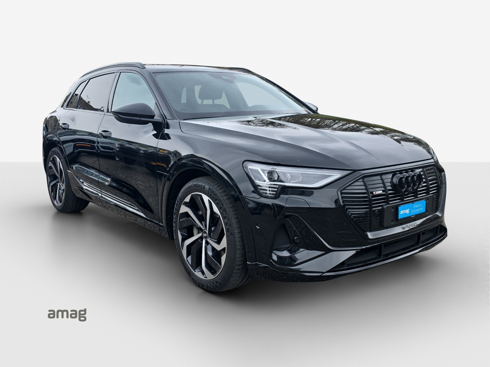 AUDI e-tron 55 S Line Black Edition quattro-image-6