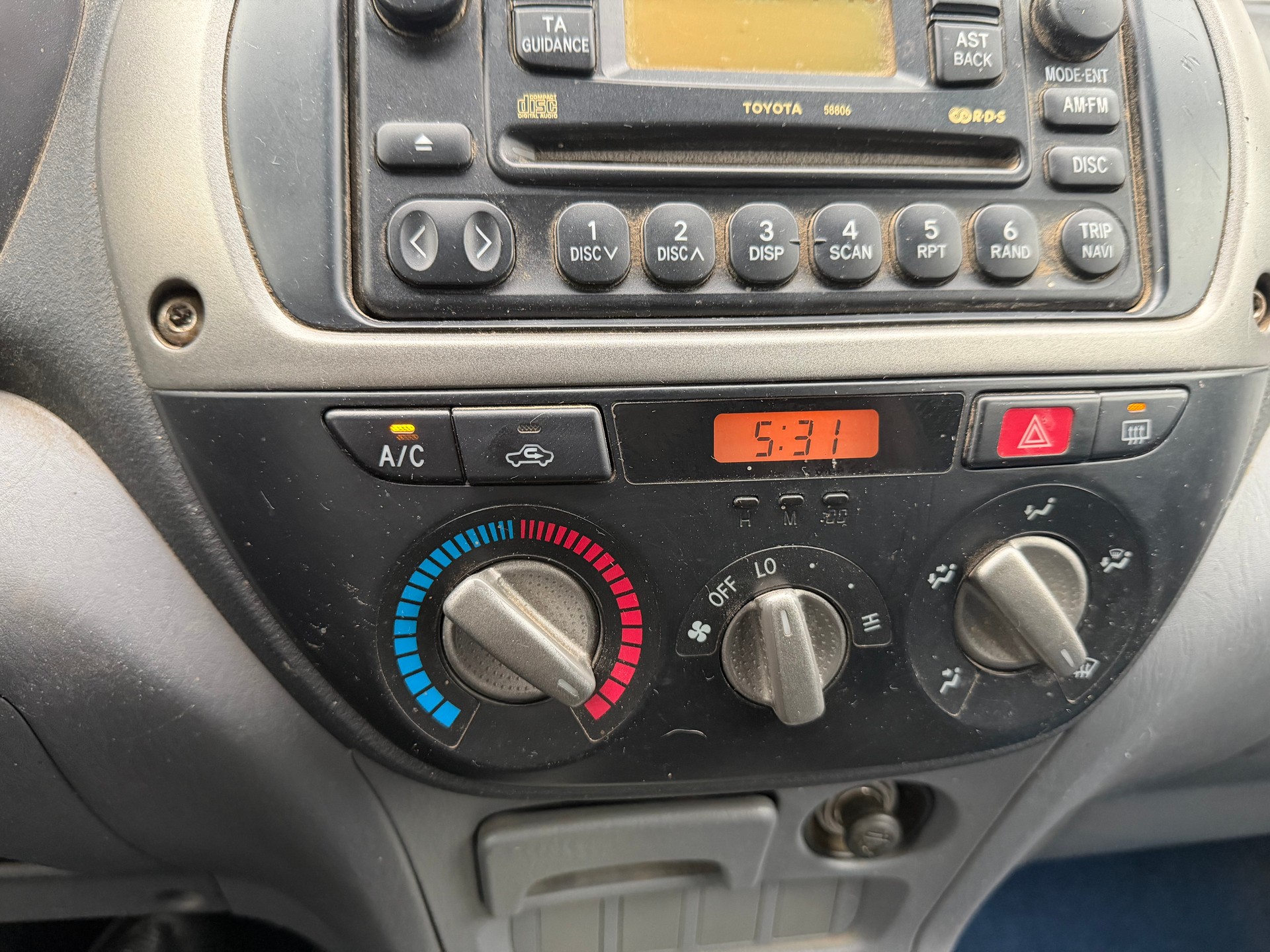 TOYOTA RAV-4 2.0 16V Linea Sol-image-10