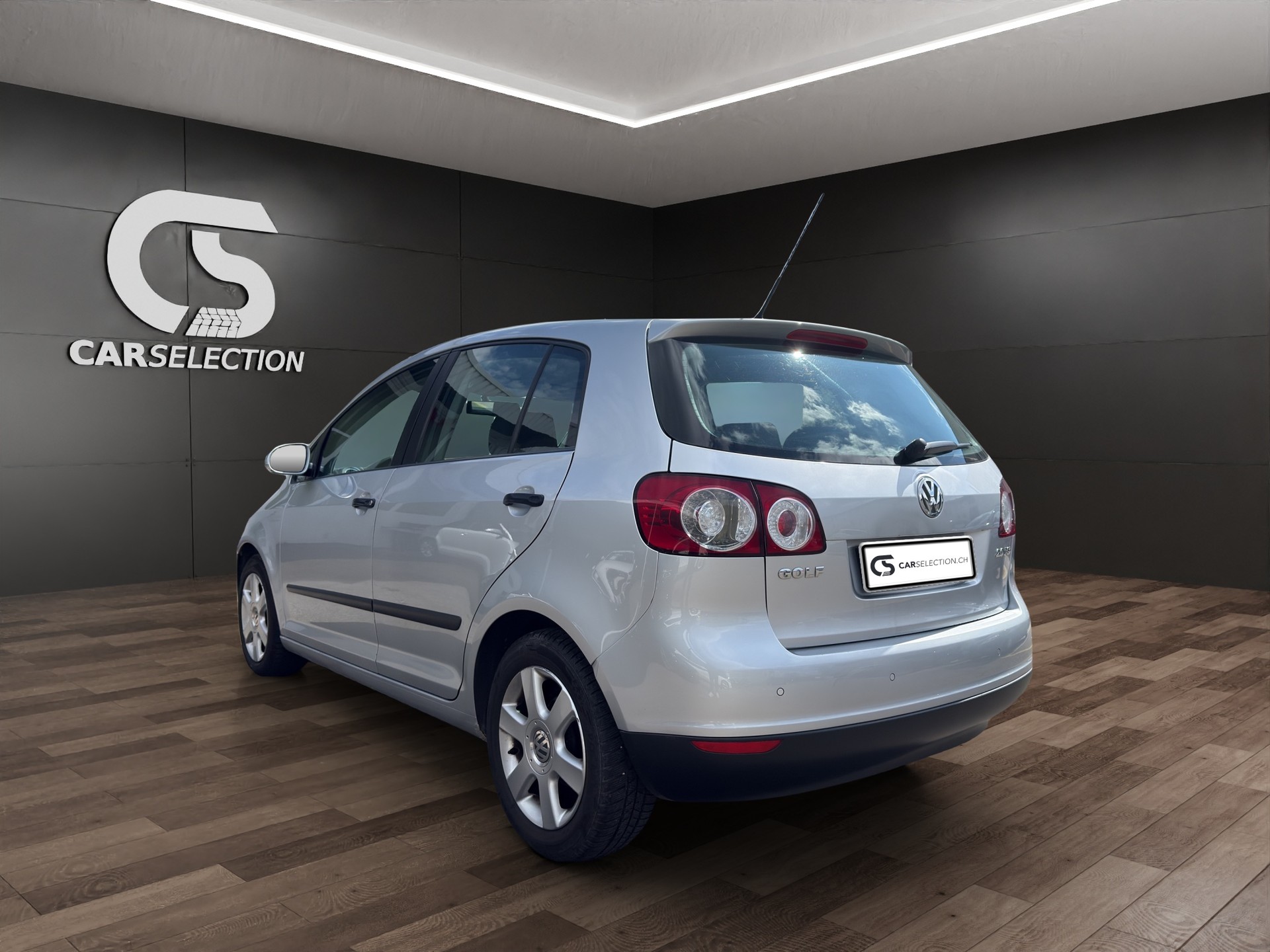 VW Golf Plus 2.0 FSI Comfortline / Frisch ab MFK / Frisch ab Service-image-3