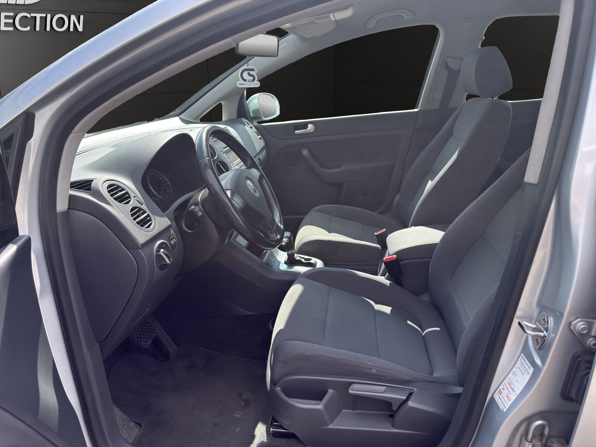 VW Golf Plus 2.0 FSI Comfortline / Frisch ab MFK / Frisch ab Service-image-9