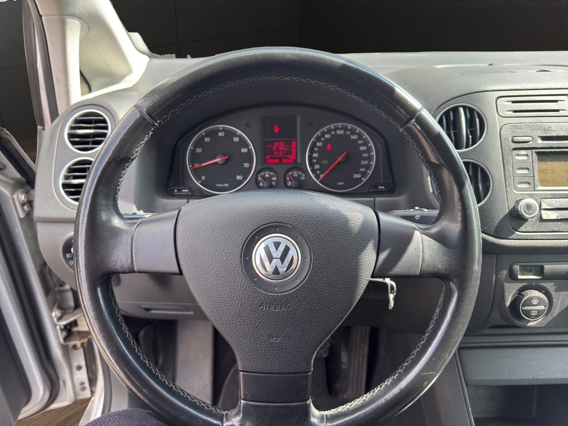 VW Golf Plus 2.0 FSI Comfortline / Frisch ab MFK / Frisch ab Service-image-10