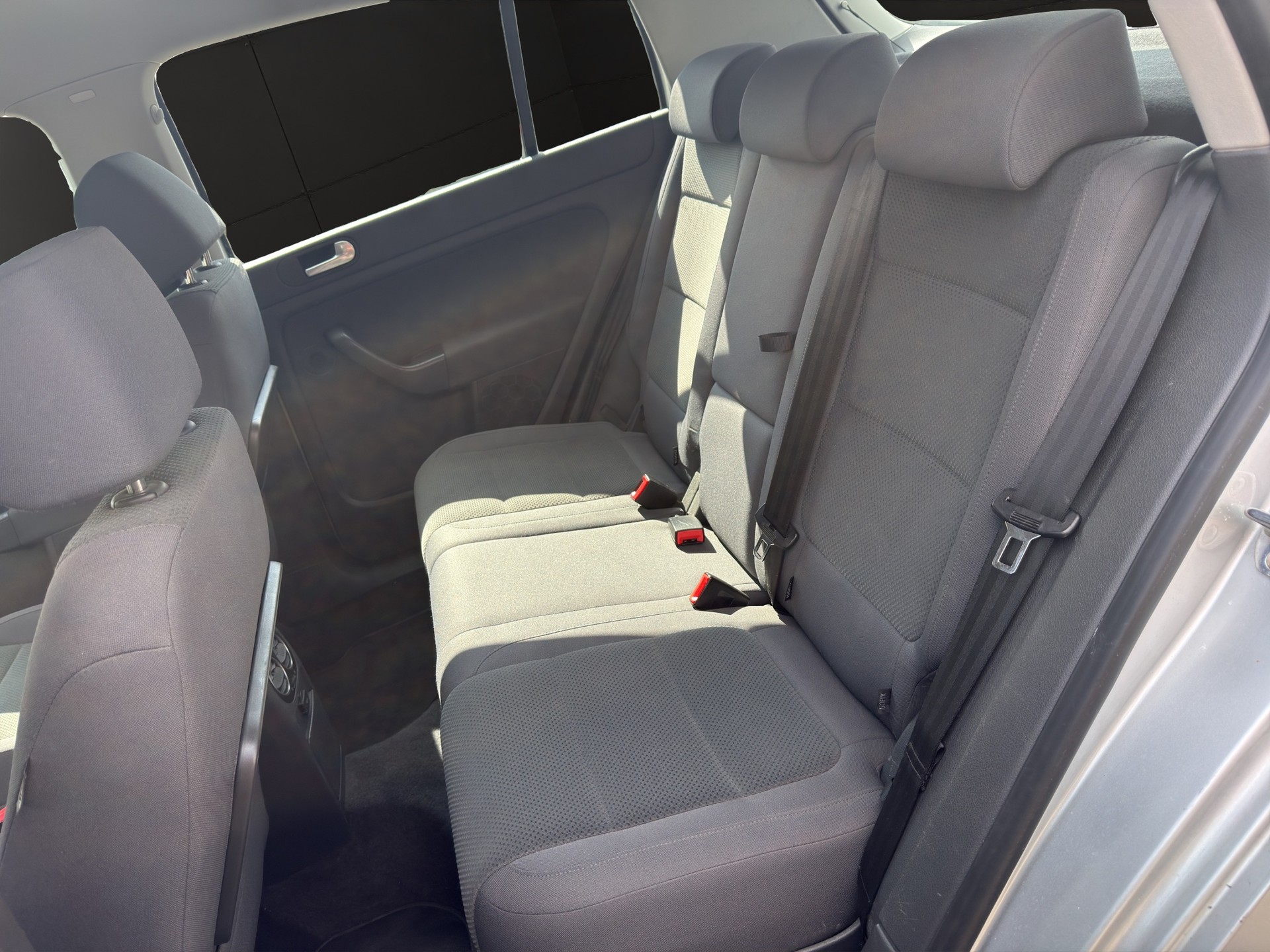 VW Golf Plus 2.0 FSI Comfortline / Frisch ab MFK / Frisch ab Service-image-14