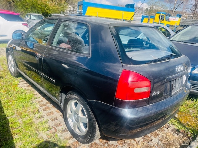 AUDI A3 1.8 Ambition-image-14