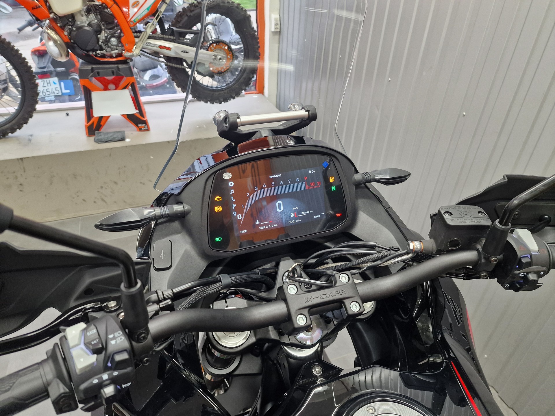 MOTO MORINI X-Cape 700-image-5