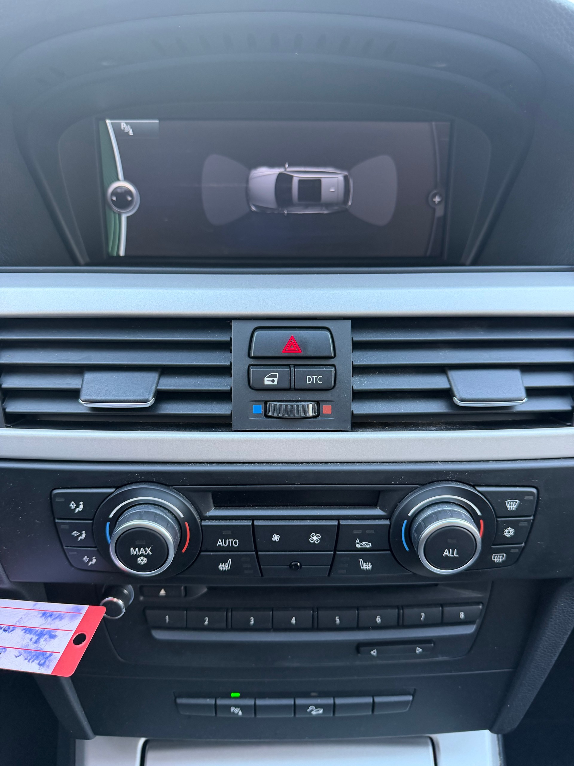 BMW 330i xDrive Touring Steptronic-image-16
