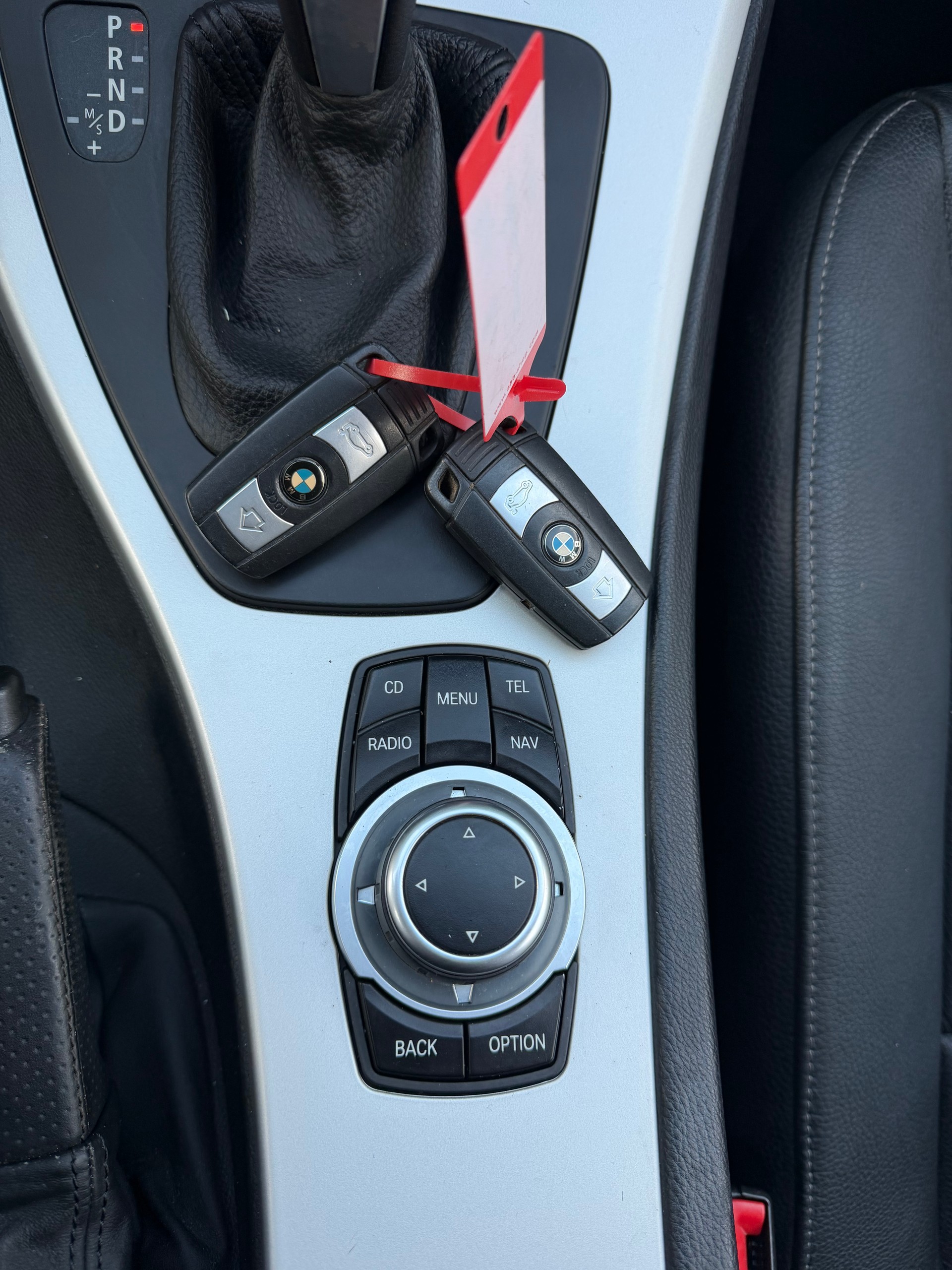 BMW 330i xDrive Touring Steptronic-image-14