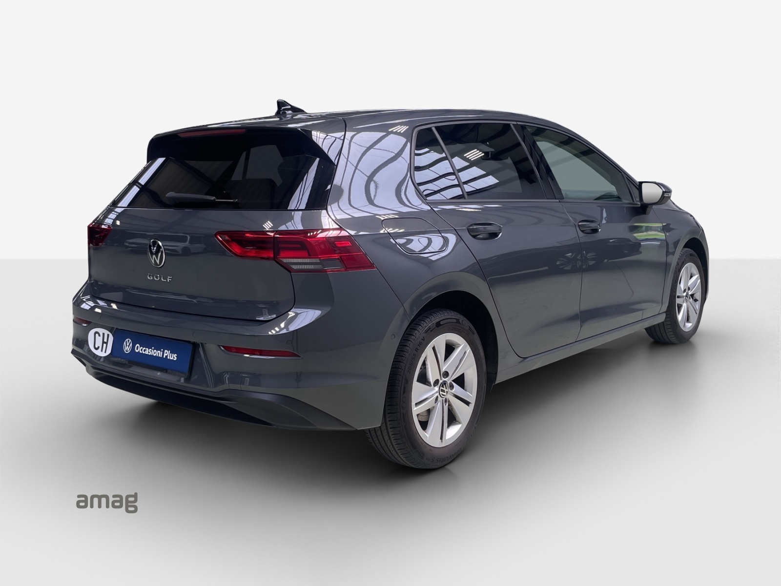 VW Golf 1.0 TSI Life-image-4