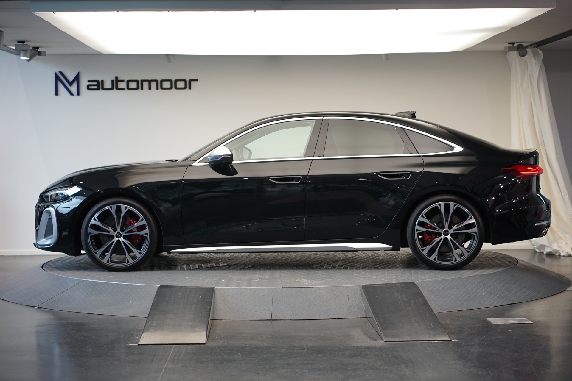 AUDI S5 Limousine TFSI quattro S tronic *Panorama* *Sportsitze* *OLED*-image-7