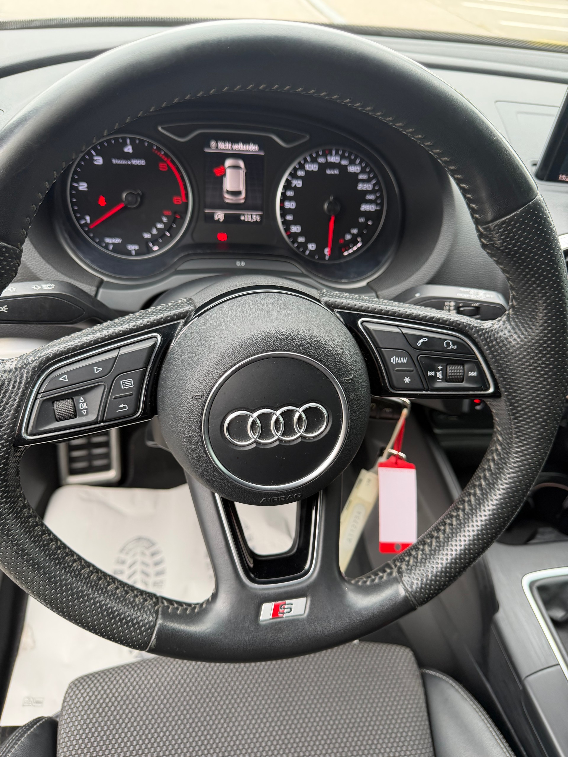 AUDI A3 Sportback 2.0 TDI Sport-image-8