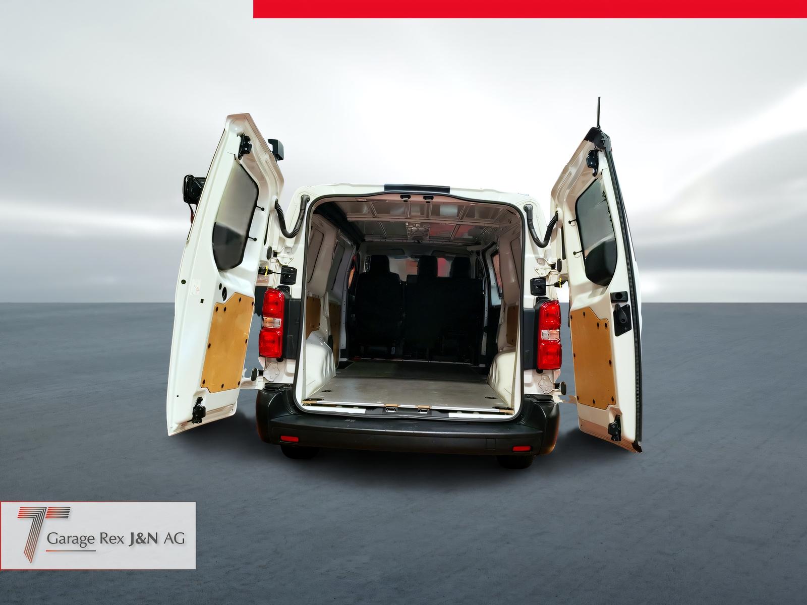 TOYOTA PROACE Van L2 2.0 D Terra 4x4-image-13