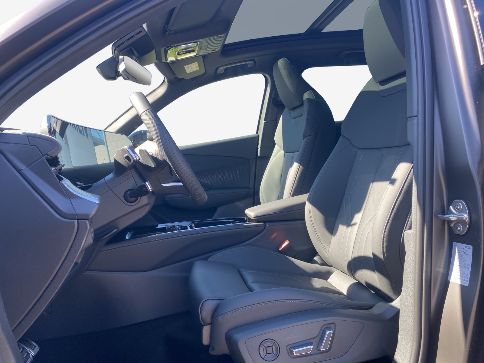 AUDI Q3 SUV TFSI quattro 195 kW S tronic-image-7