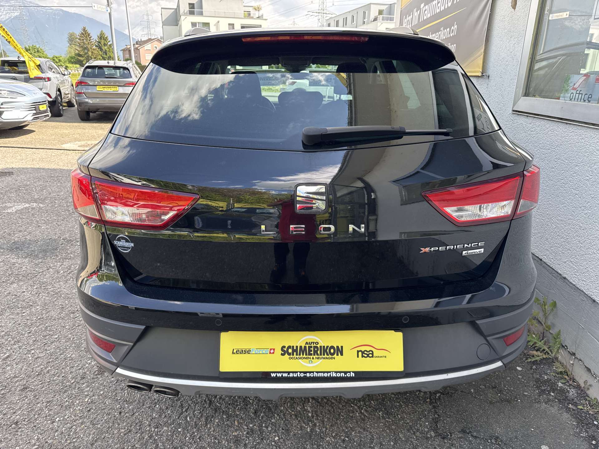 SEAT Leon ST 2.0 TDi CR X-Perience 4Drive DSG-Automat-image-3