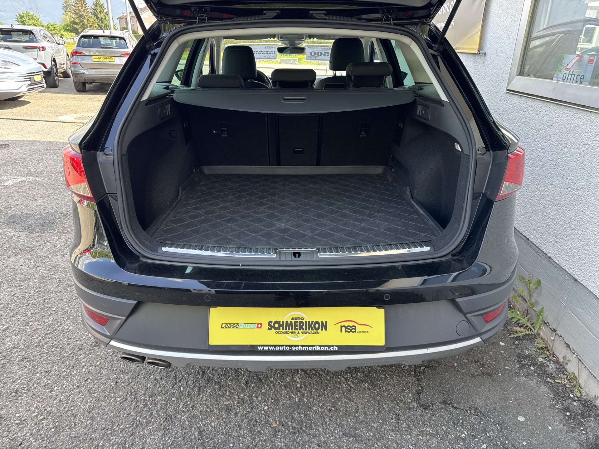 SEAT Leon ST 2.0 TDi CR X-Perience 4Drive DSG-Automat-image-8
