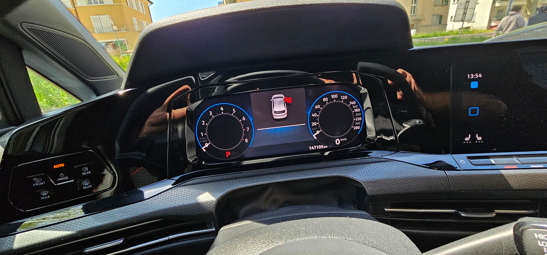 VW Golf 2.0 TSI GTI Clubsport DSG-image-12