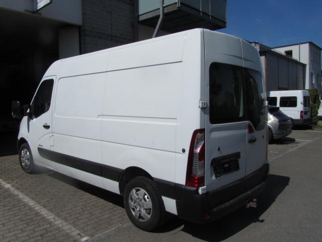 RENAULT Master T35 ENERGY dCi 170 L2H2-image-3