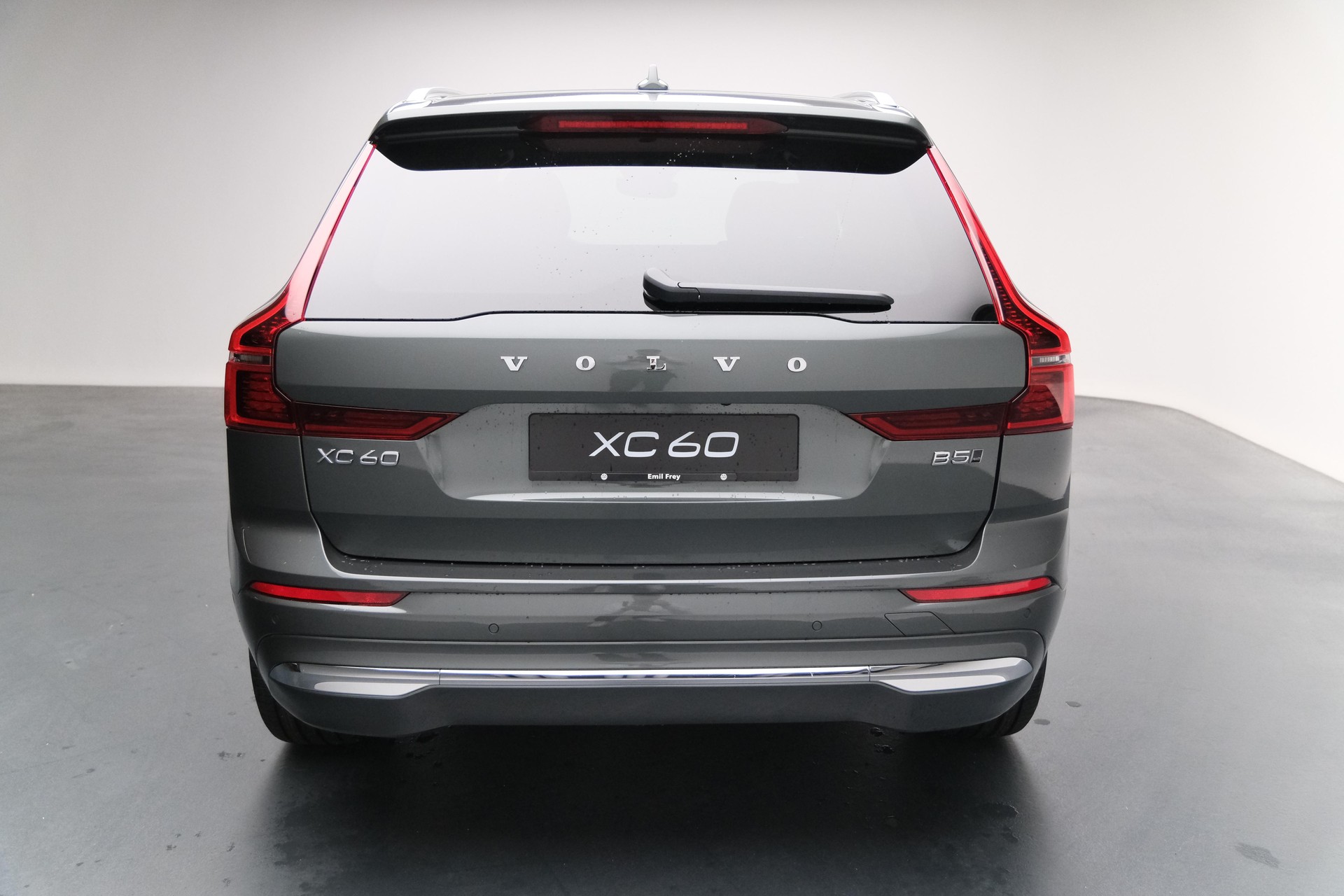 VOLVO XC60 2.0 B5 MH Ultra Bright AWD-image-23