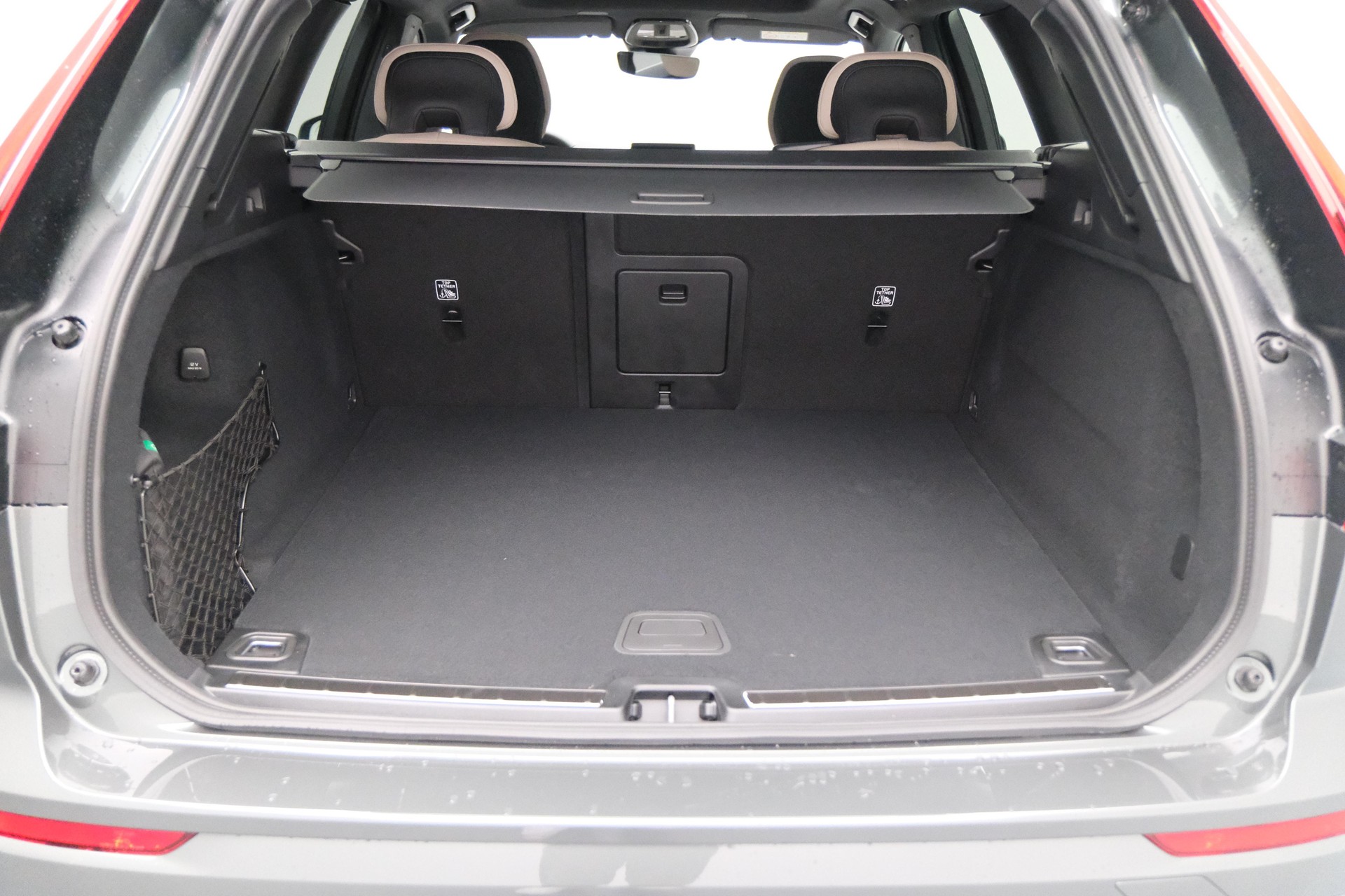 VOLVO XC60 2.0 B5 MH Ultra Bright AWD-image-22